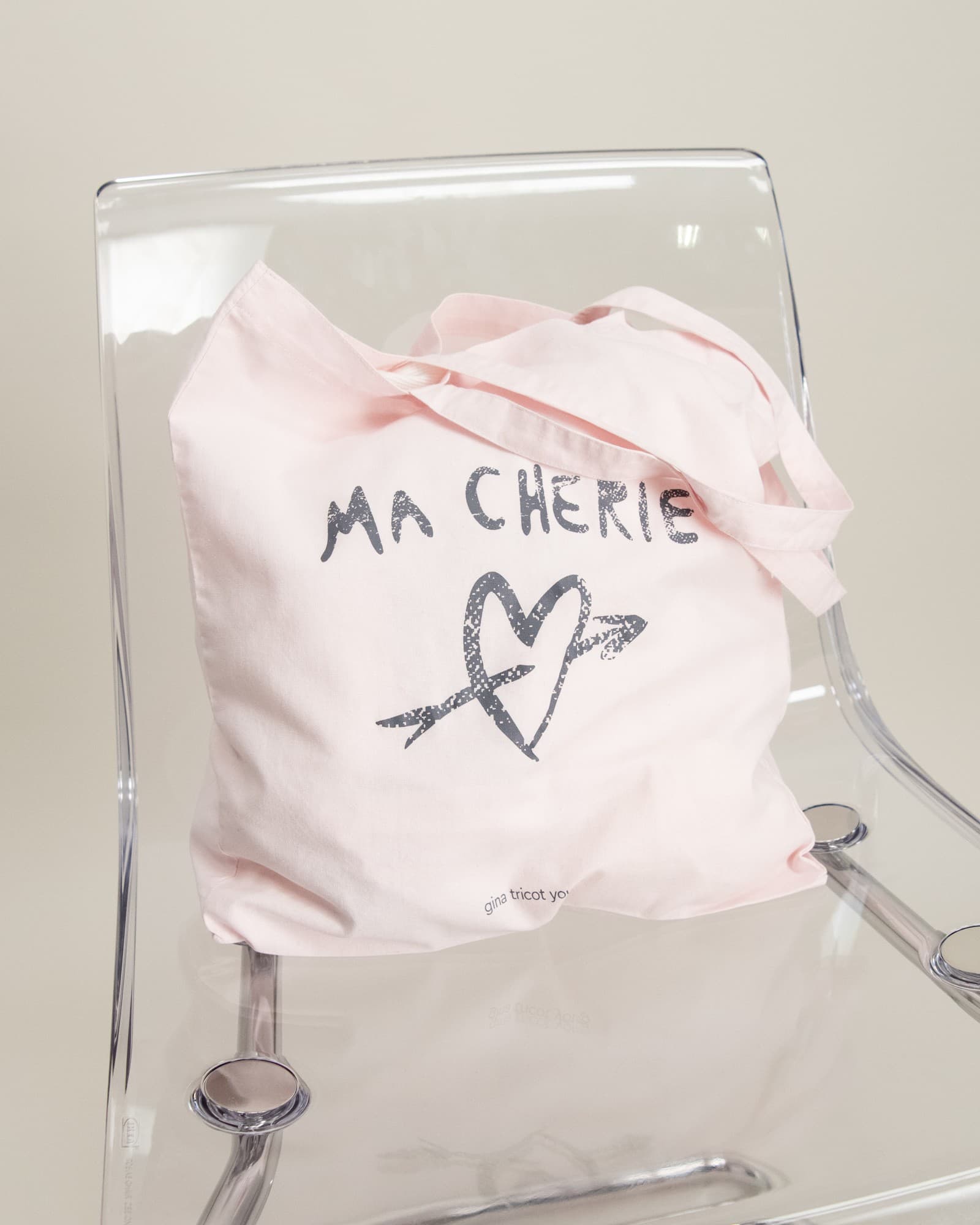 Young tote bag