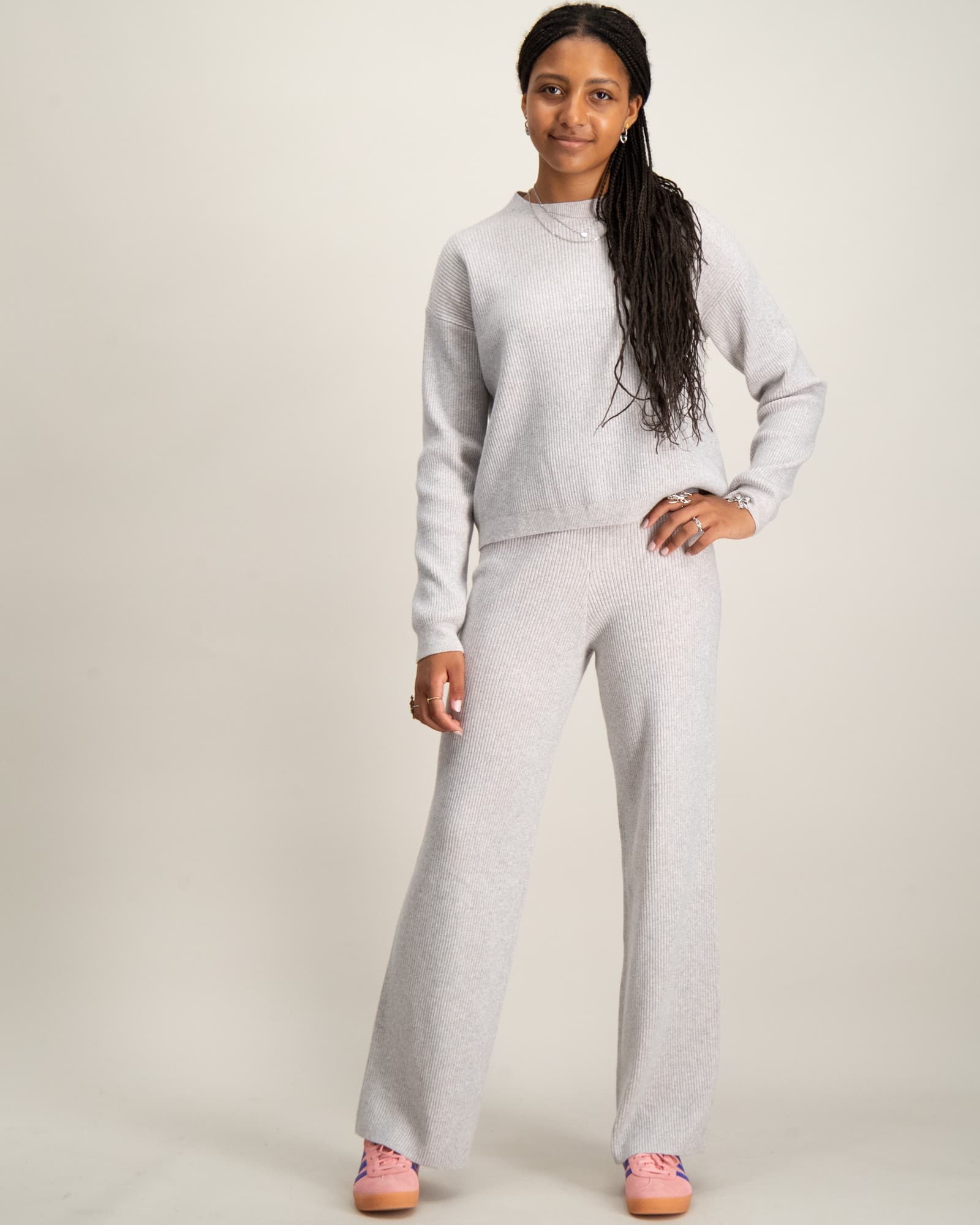 TWO TONE SWEATER PANTS SET