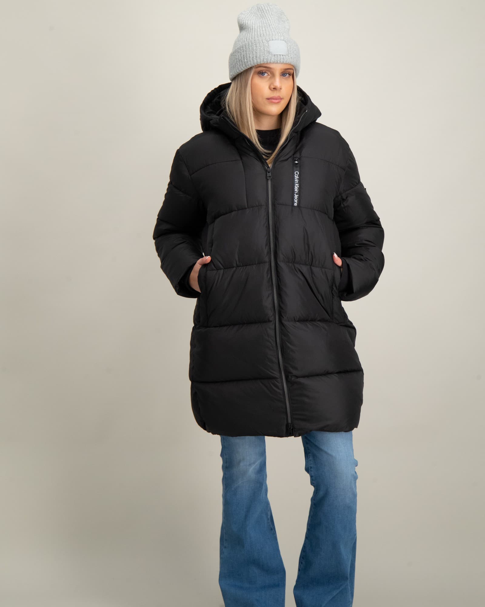 ESSENTIAL PARKA PUFFER