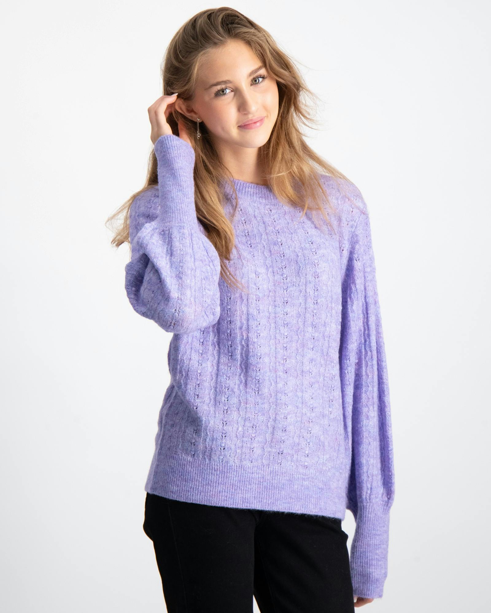 Knitted structured pullover