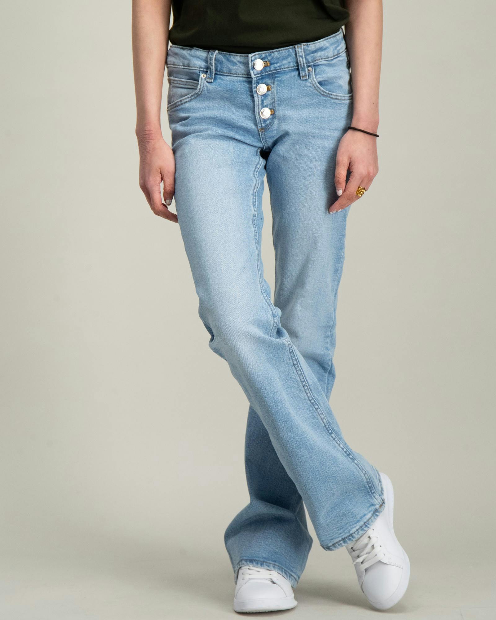 Low waist flare button jeans